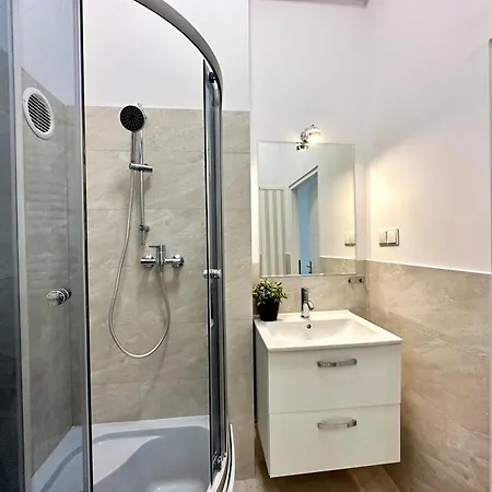 公寓 Oliwa 2-0 格但斯克