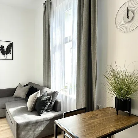 Apartment Oliwa 2-0 Danzig