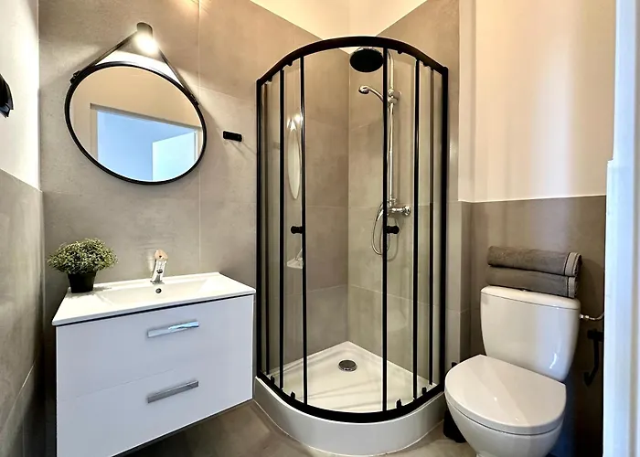 Oliwa 2-0 Apartament