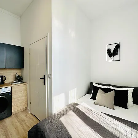 Oliwa 2-0 Διαμέρισμα